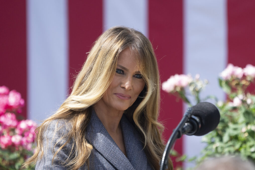 Melania Trump susține crearea unui grup de lucru pentru integrarea inteligenței artificiale în școli