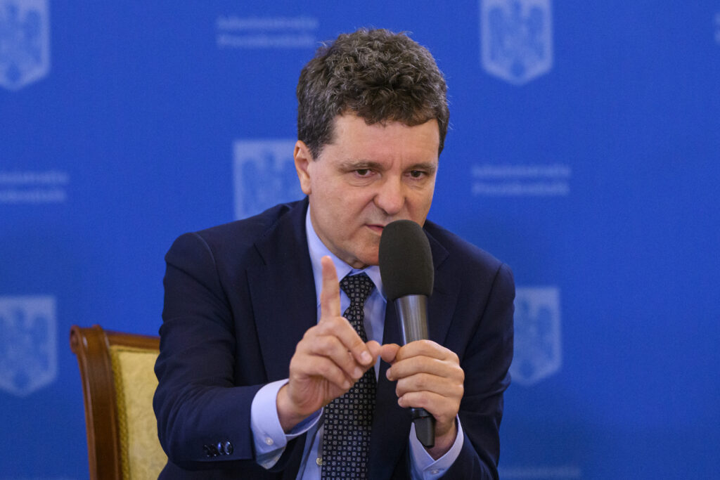 Nicușor Dan va prezenta dosarul alegerilor prezidențiale din 2024 la reuniunea Comunității Politice Europene de la Copenhaga