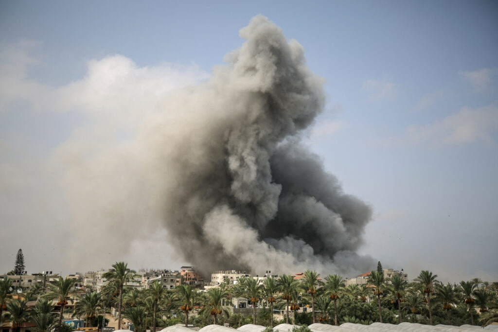 Israel avansează ofensiva în orașul Gaza. Raidurile aeriene au ucis cel putin 19 persoane