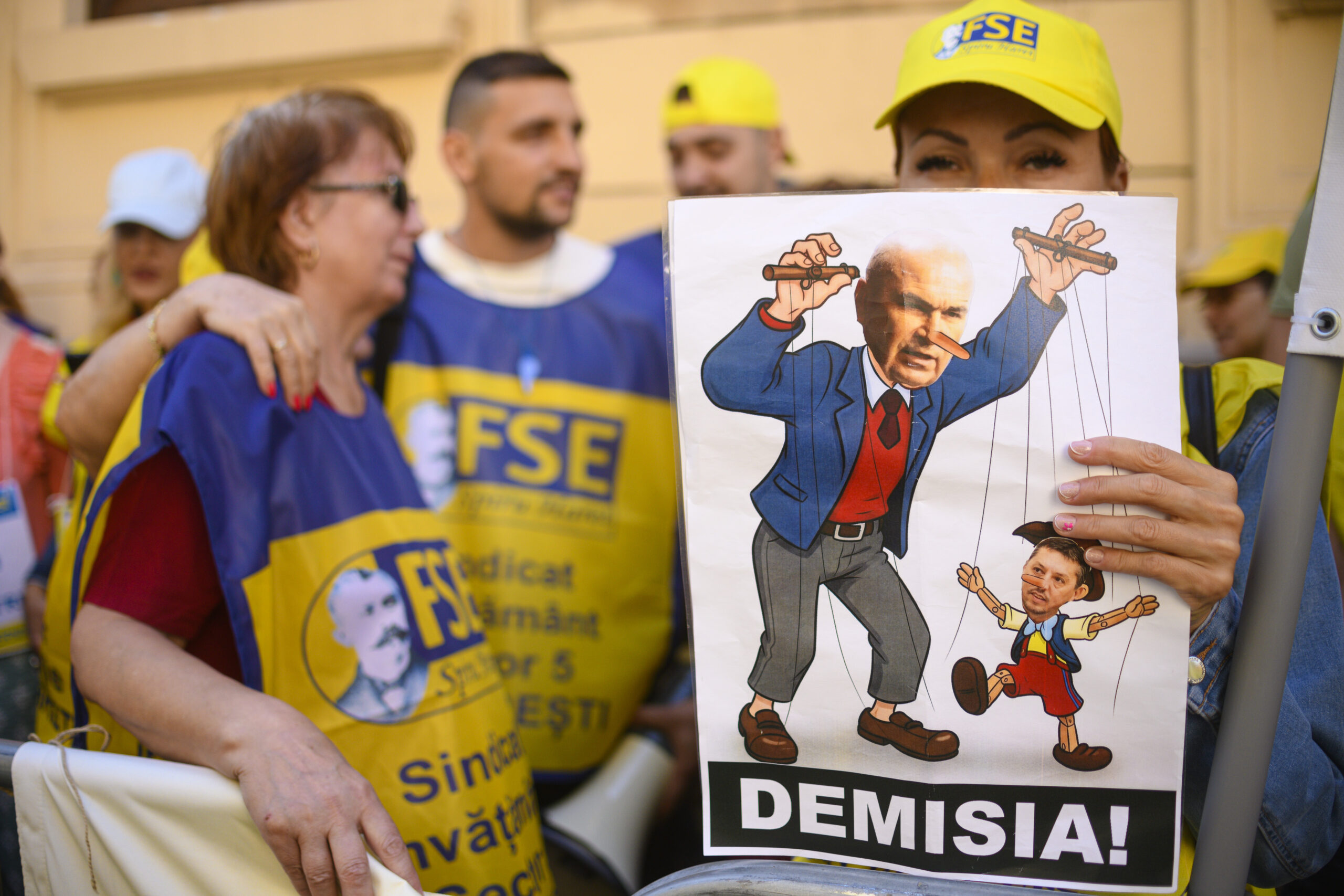 „Avem datoria să continuăm protestele"