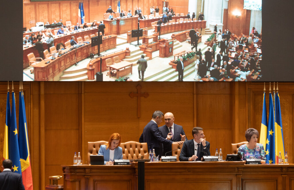 Grindeanu, întrebat despre o posibilă demisie a lui Bolojan: Nimeni nu e de neînlocuit