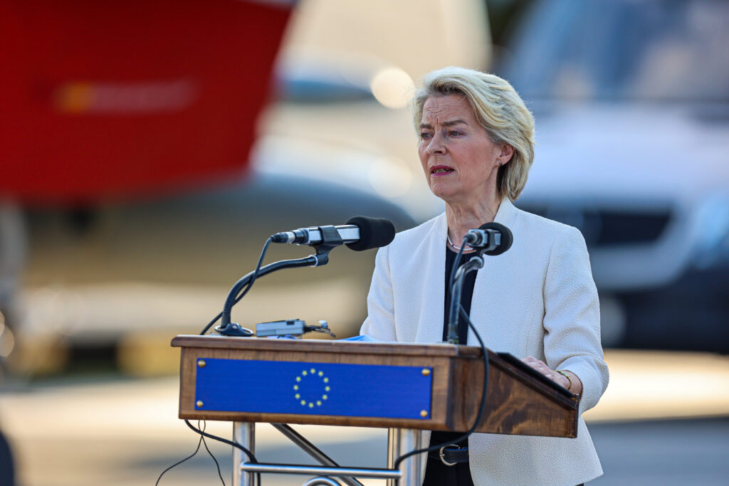 Gândul: „Atacul rusesc” asupra avionului Ursulei von der Leyen, poveste de presă?