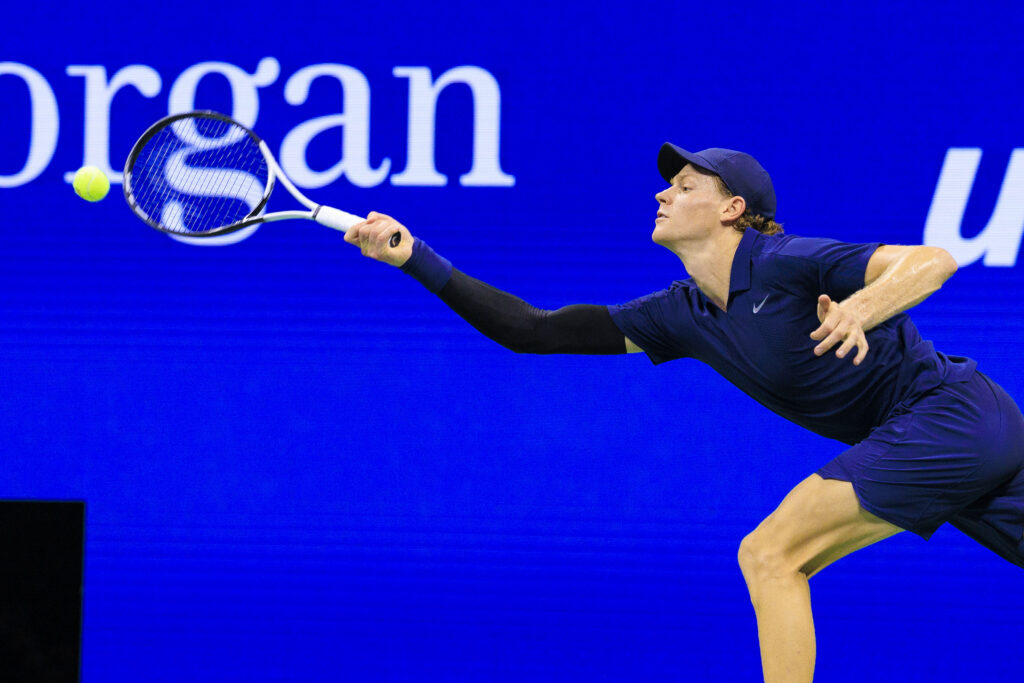 Jannik Sinner s-a calificat în semifinalele China Open, după victoria cu Marozsan