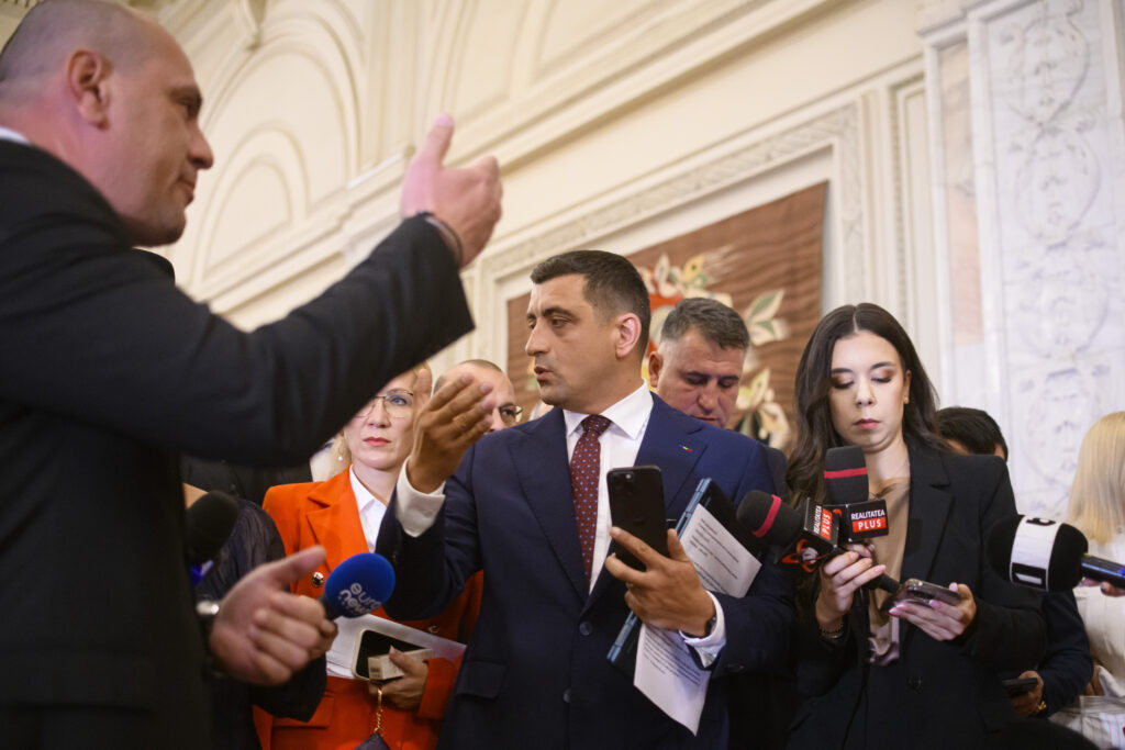 AUR anunță că depune o nouă moțiune simplă. Cine este ministrul vizat