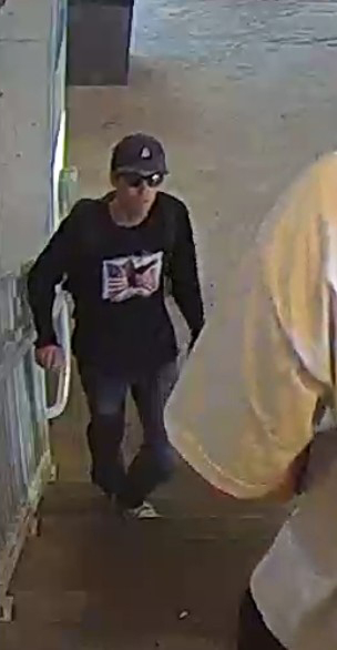 Suspectul în cazul uciderii lui Kirk se temea că va fi împușcat de poliție înainte de a se preda