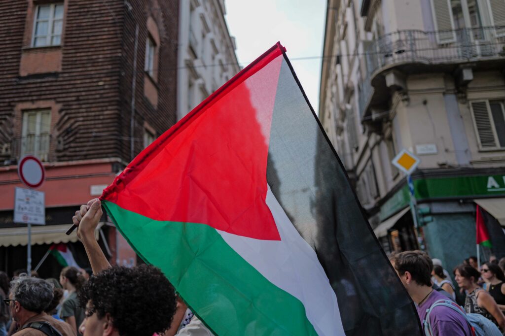 Marea Britanie, Canada și Australia recunosc oficial statul Palestina