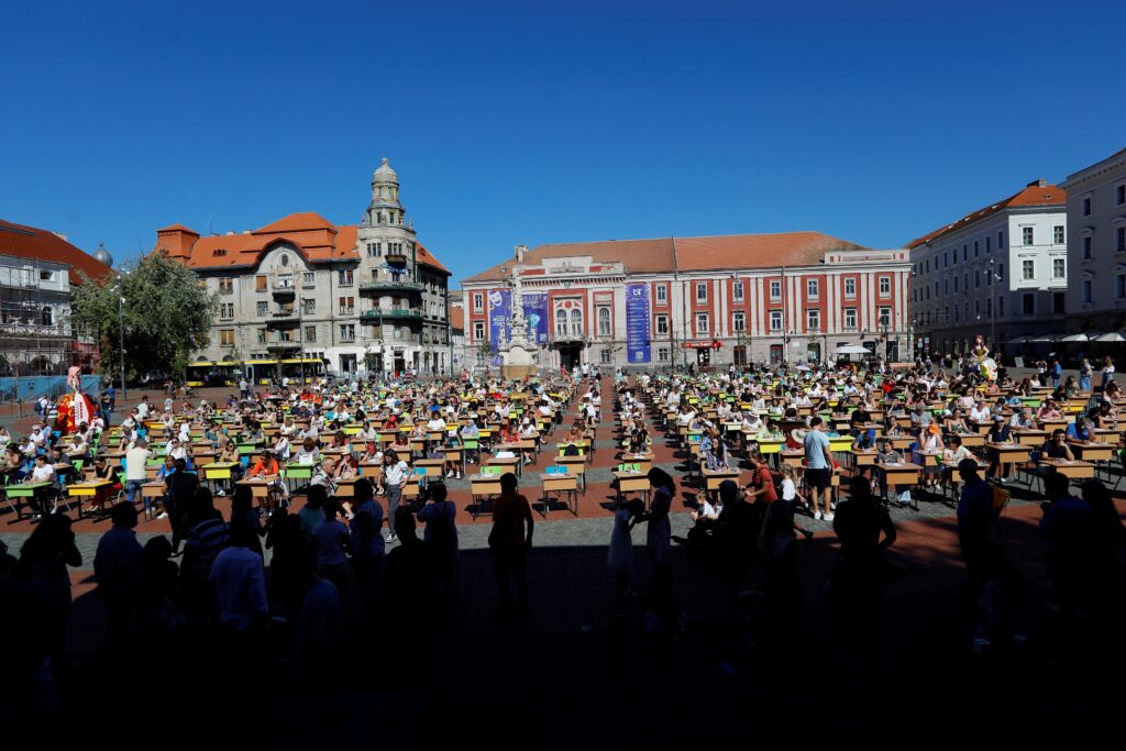 Câteva sute de persoane au participat la „Marea Dictare Urbană” de la Timișoara