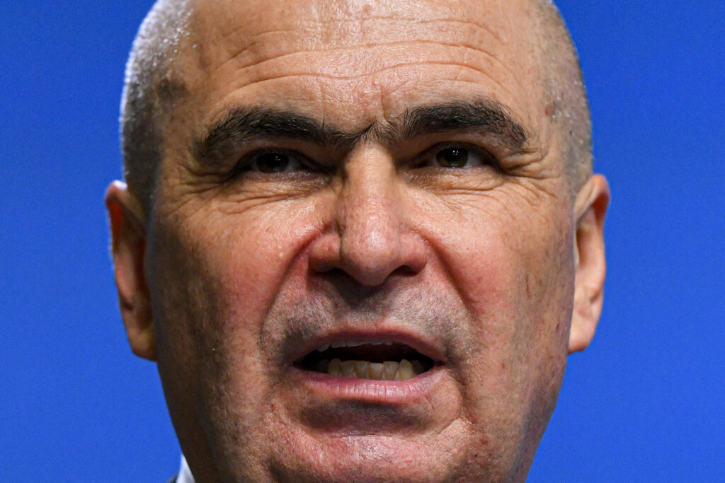 Bolojan, către semnatarii moțiunii de cenzură: Mi se pare periculos cum vă raportați la apărare