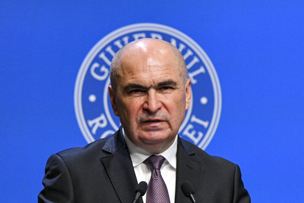 Premierul Ilie Bolojan prezintă bilanțul primelor 100 de zile de mandat: „am evitat intrarea în incapacitate de plată”