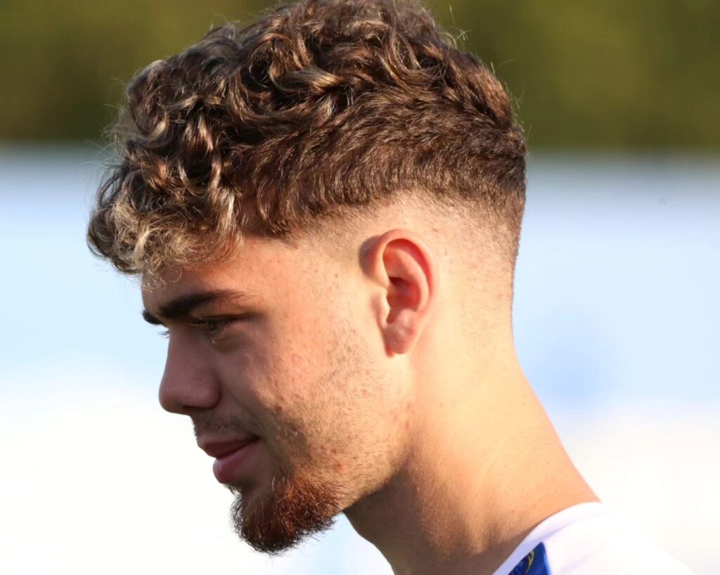 Andrei Borza s-a accidentat și nu va putea evolua în meciurile echipei naționale cu Canada și Cipru. Alexandru Chipciu îl va înlocui