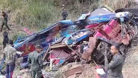 Accident cumplit în Sri Lanka: Un autobuz s-a prăbușit într-o prăpastie, 15 morți și 16 răniți