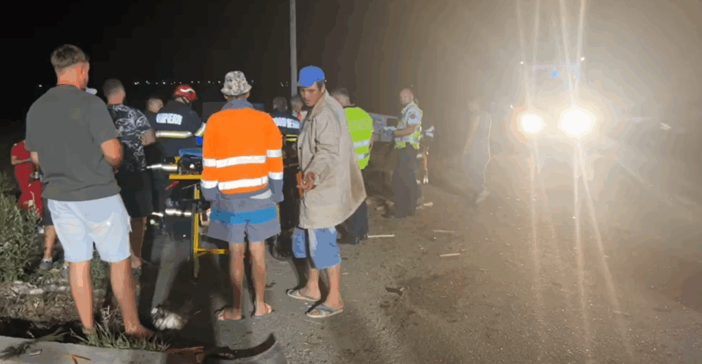Accident grav în Iași: căruță lovită de autoutilitară, cinci victime, două în comă