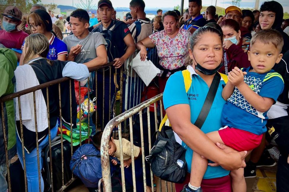 ONU: 14.000 de migranți s-au reîntors în sud după înăsprirea regulilor la frontiera Statelor Unite