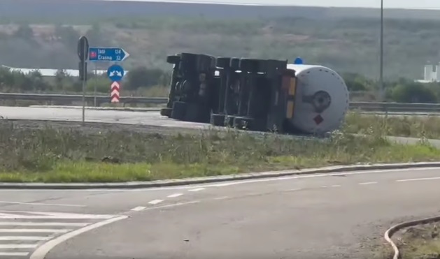 Cisterna cu GPL răsturnată în Vaslui a fost ridicată. 85 de persoane au fost aevacuate
