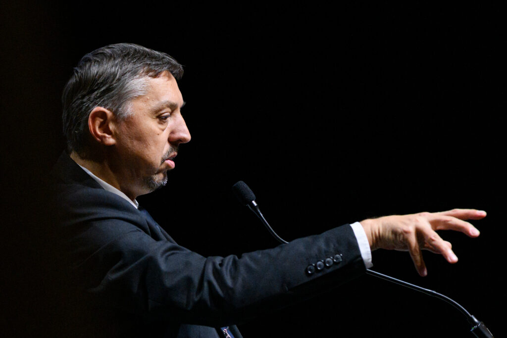 Discursul ministrului Daniel David, la începutul anului universitar: „Nu am putut vorbi prea mult, acesta este adevărul, pentru că orice declarație ar fi stârnit controverse”