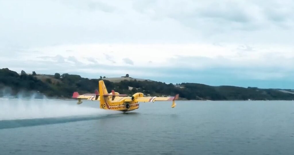 Numărul mare de incendii forestiere crește cererea pentru hidroavionul creat de De Havilland Canada
