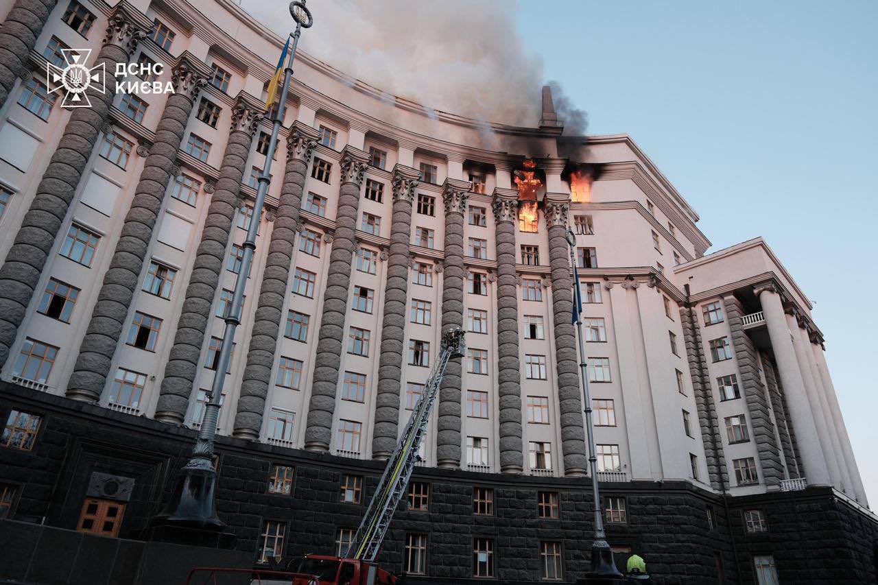 Poza pentru articolul Rusia solicită ambasadelor străine de la Kiev să-și evacueze personalul înainte de posibile atacuri de represalii din 9 mai