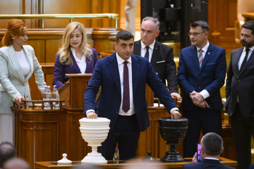 Cinci ore de tensiuni și trei moțiuni de cenzură respinse: Au fost înregistrate 121 voturi