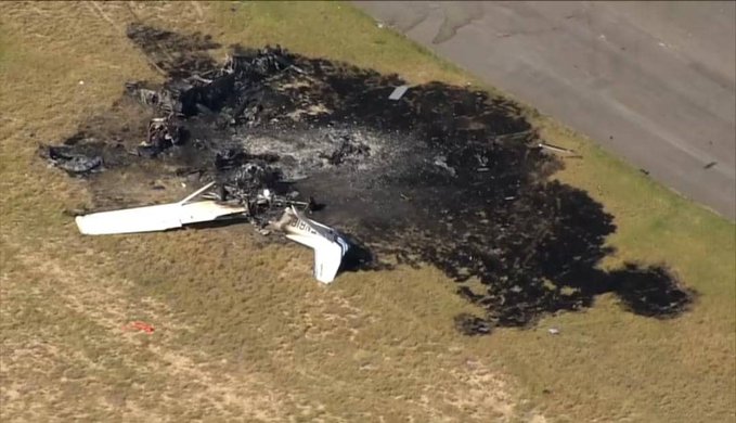 Două avioane de mici dimensiuni s-au ciocnit în Colorado: un mort şi trei răniţi