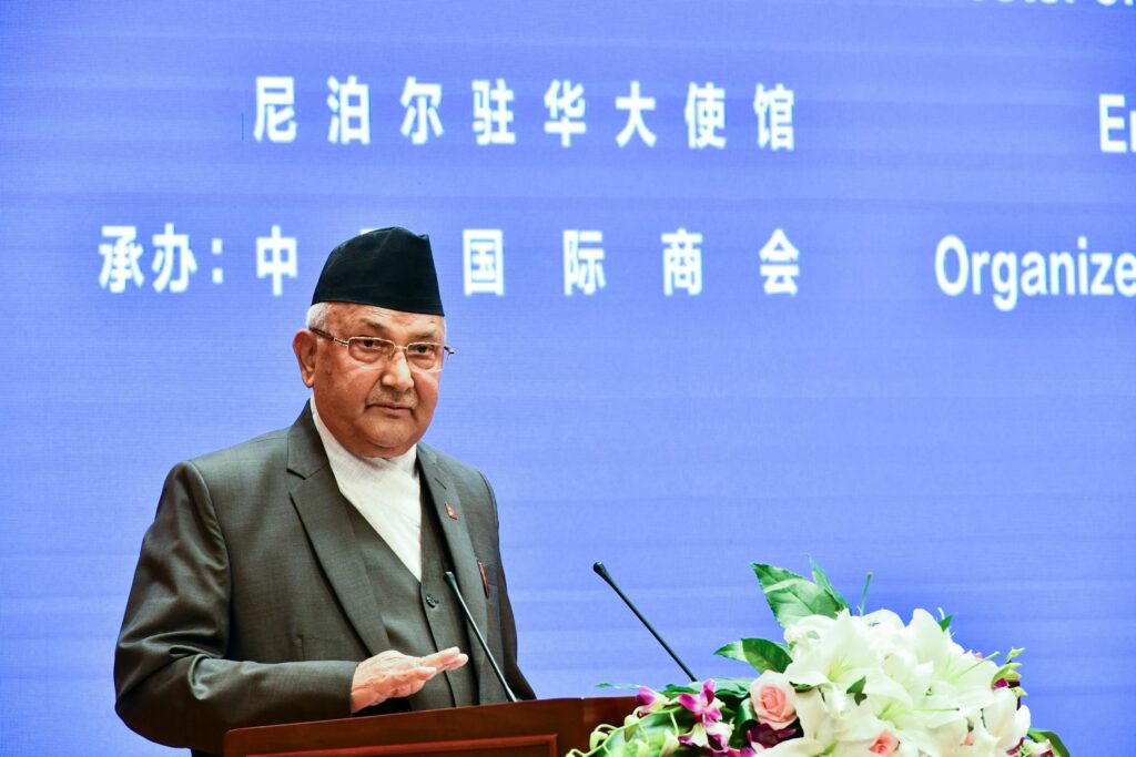 Premierul Nepalului demisionează după protestele violente împotriva interdicției rețelelor sociale și a corupției