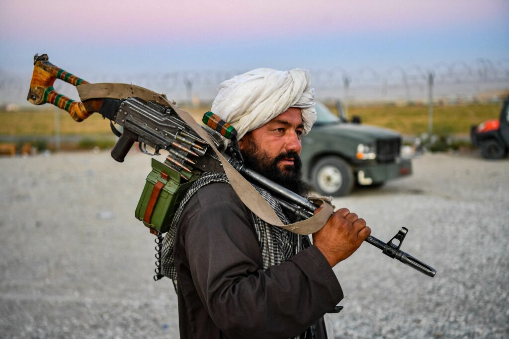 Talibanii resping cererea lui Trump privind cedarea bazei aeriene Bagram din Afganistan