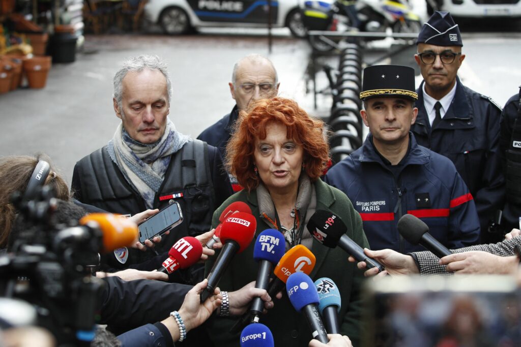 Interferențe străine în Franța. Procurorii din Paris au deschis nouă dosare