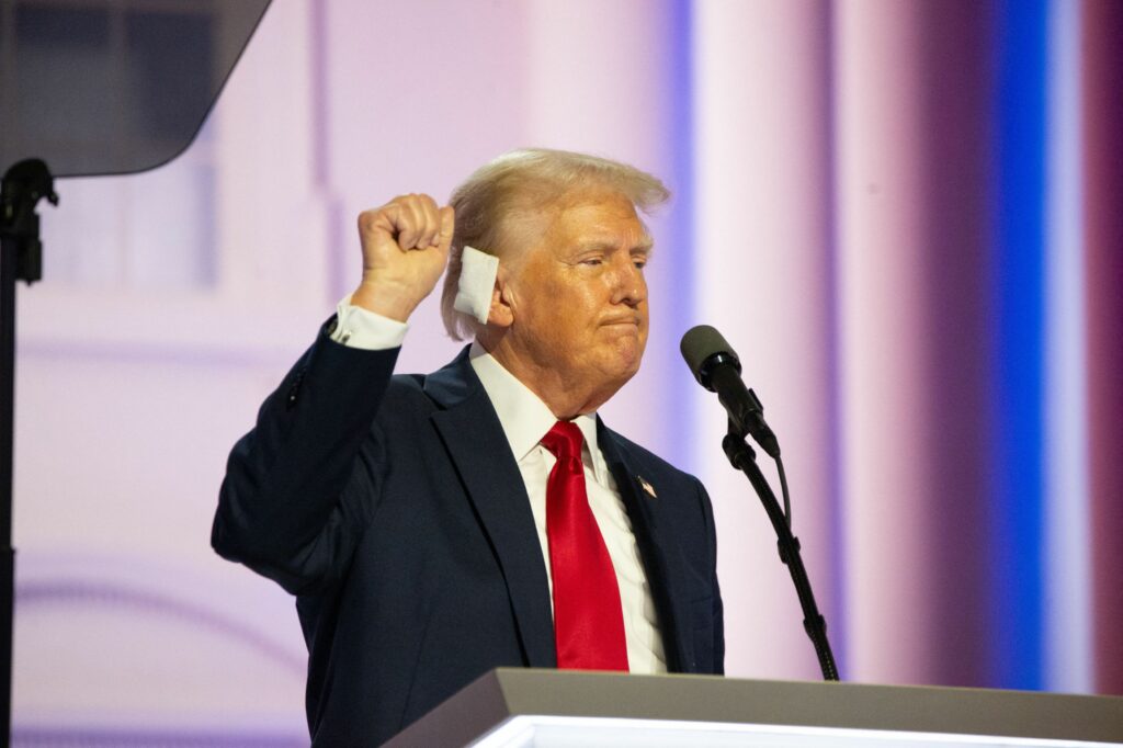 Cerere neobișnuită din partea lui Trump în rândul susținătorilor: 15 dolari ca să ajungă în rai
