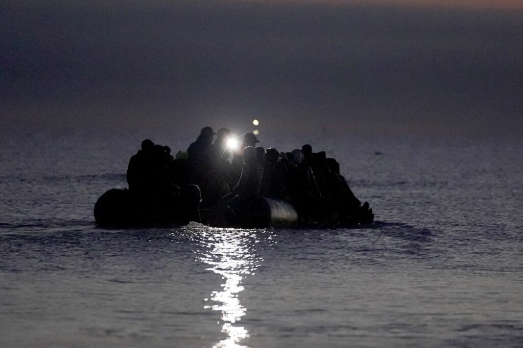 Două femei au murit încercând să traverseze Canalul Mânecii