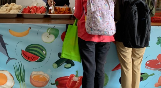 Indonezia: Aproximativ 400 de elevi s-au îmbolnăvit în urma meselor gratuite din școli