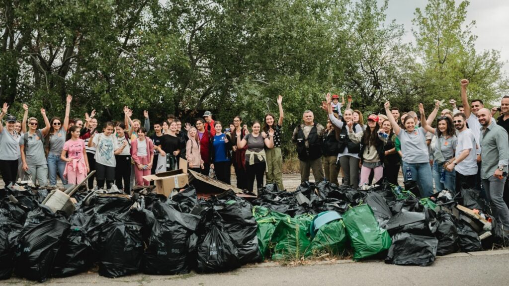 Clujenii, invitați să ia parte la prima Zi de Curățenie Națională, cu prilejul inițiativei „Let’s Do It, Romania!”