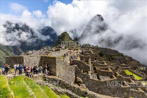 Proteste în Peru. Localnicii blochează trenurile către cetatea incașă Machu Picchu