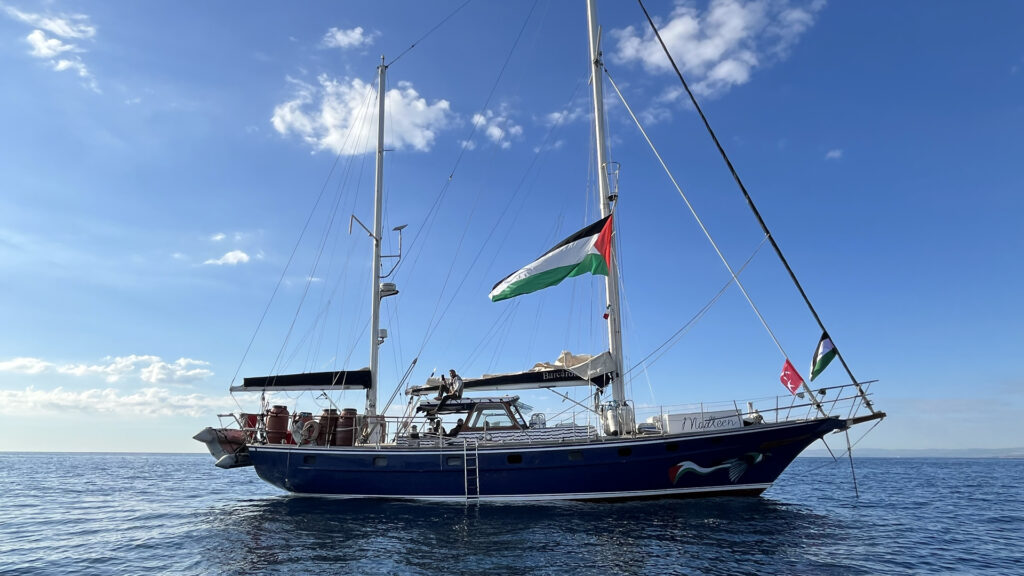 Flotila Global Sumud, cu Greta Thunberg la bord, se întoarce la Barcelona din cauza vremii nefavorabile