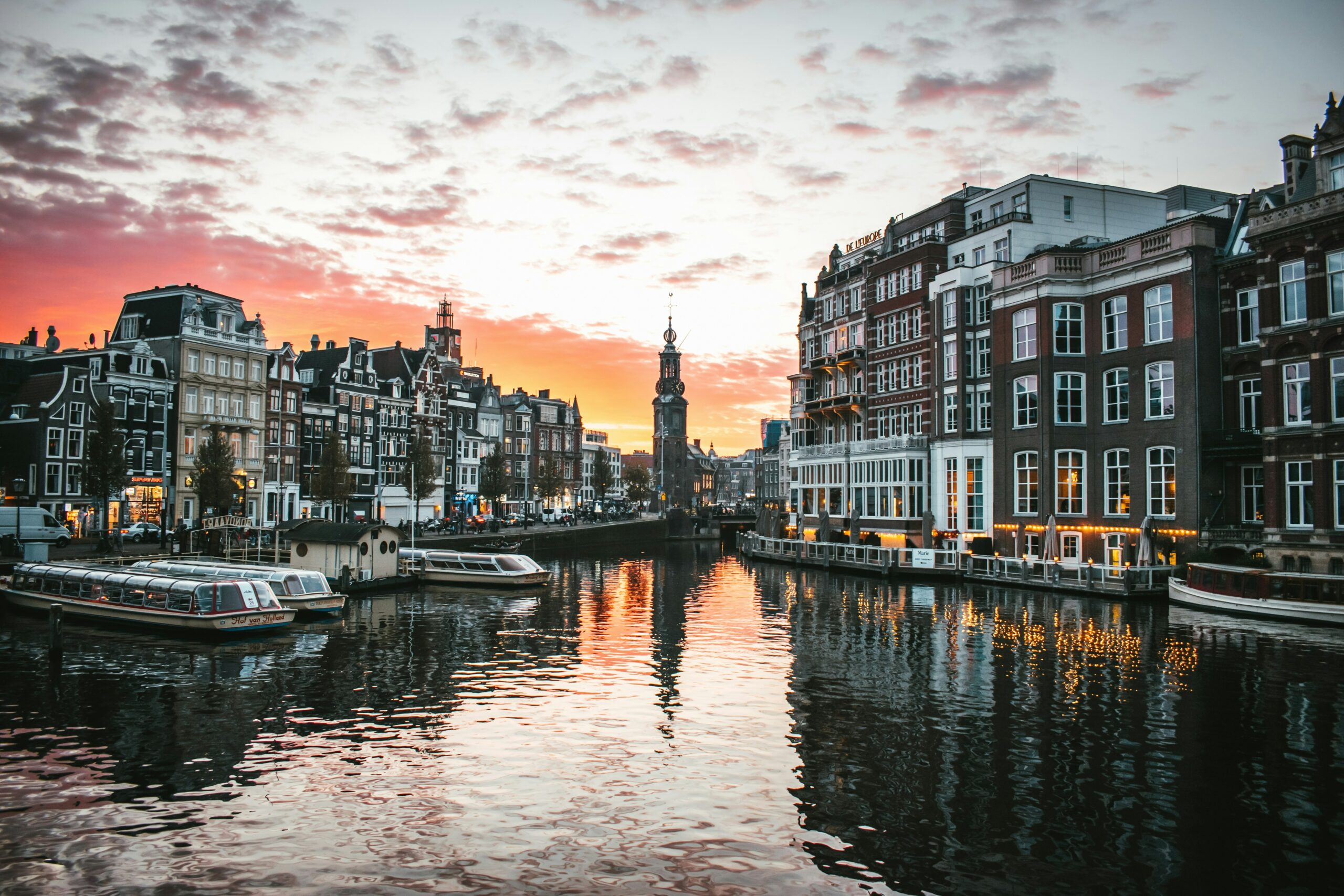 Atac asupra unei școli evreiești din Amsterdam