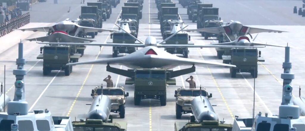 China prezintă în premieră drone subacvatice și rachete anti-navă, la parada militară de la Beijing