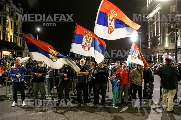 Elevii din Serbia protestează în tăcere împotriva corupției