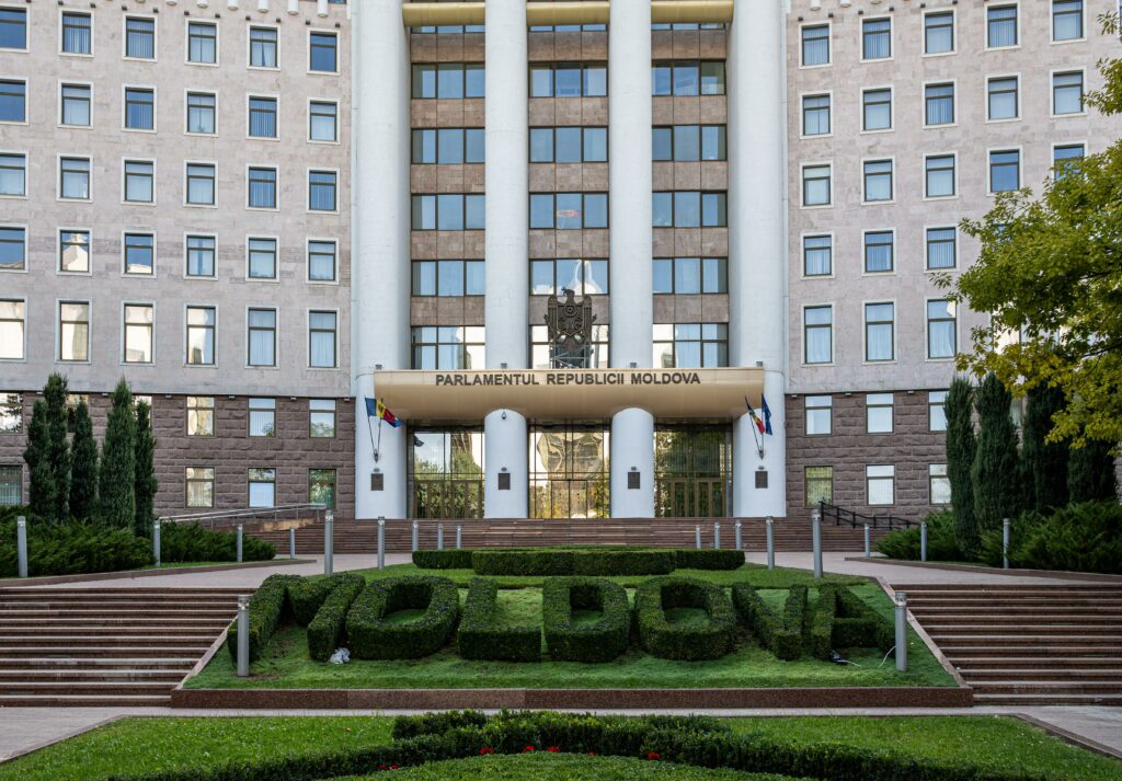 Cum va arăta noul Parlament al Republicii Moldova. Partidul Maiei Sandu va avea majoritate