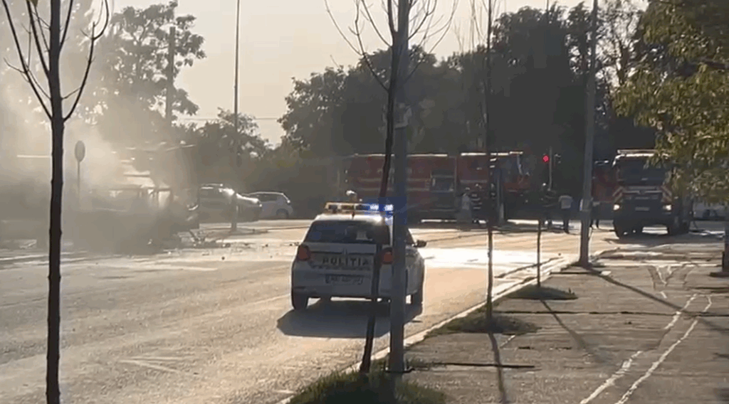 Incendiu în zona ansamblului rezidențial Doi Cocoși din Capitală
