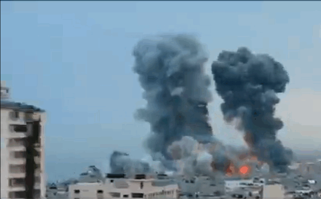 Israelul a atacat portul Hodeidah din Yemen
