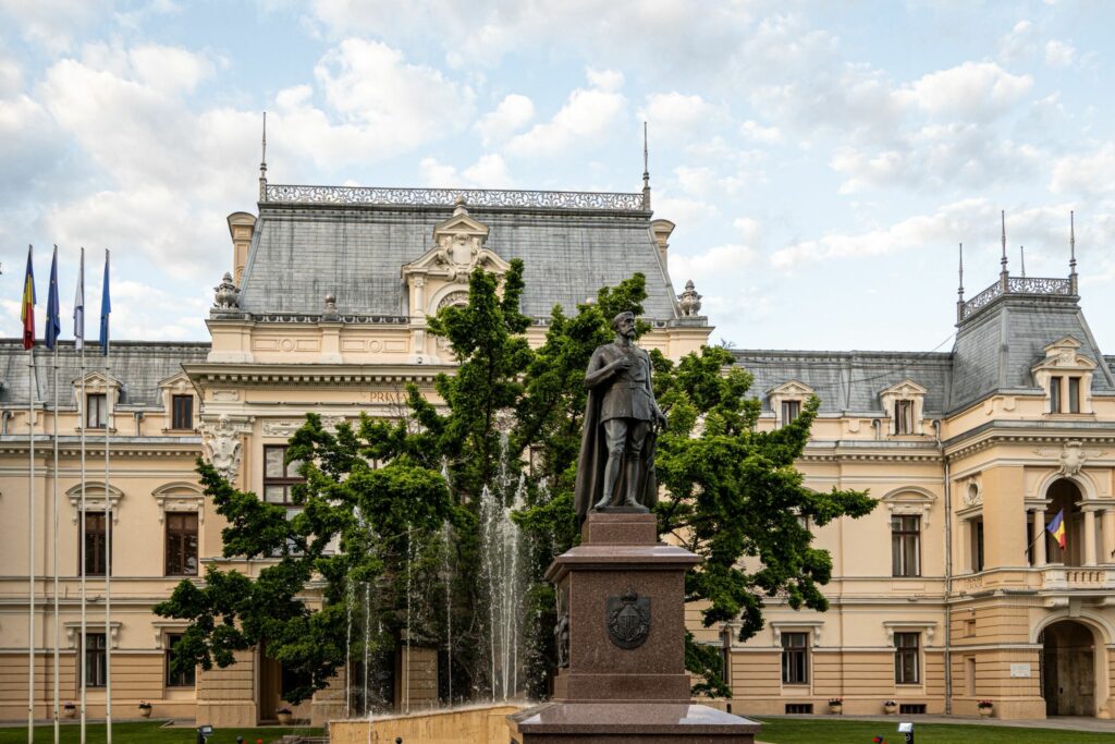 Municipiul Iași, vizat de reforma administrației locale. Câți angajați vor fi concediați