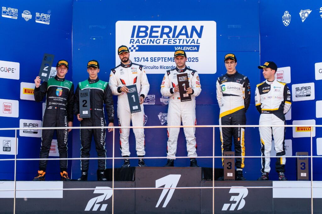 Pilotul român de 17 ani, Luca Savu, la primul podium în Iberian Supercars GT4 Pro