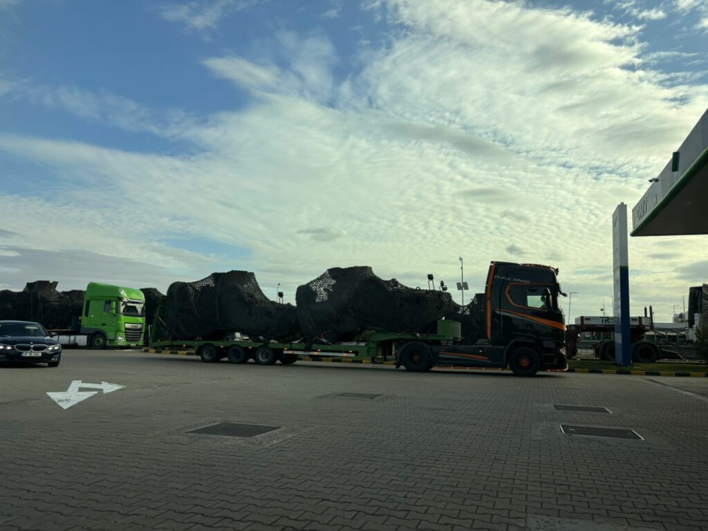 Convoaie militare semnalate pe mai multe drumuri și pe Autostrada Soarelui. Unde se îndreaptă