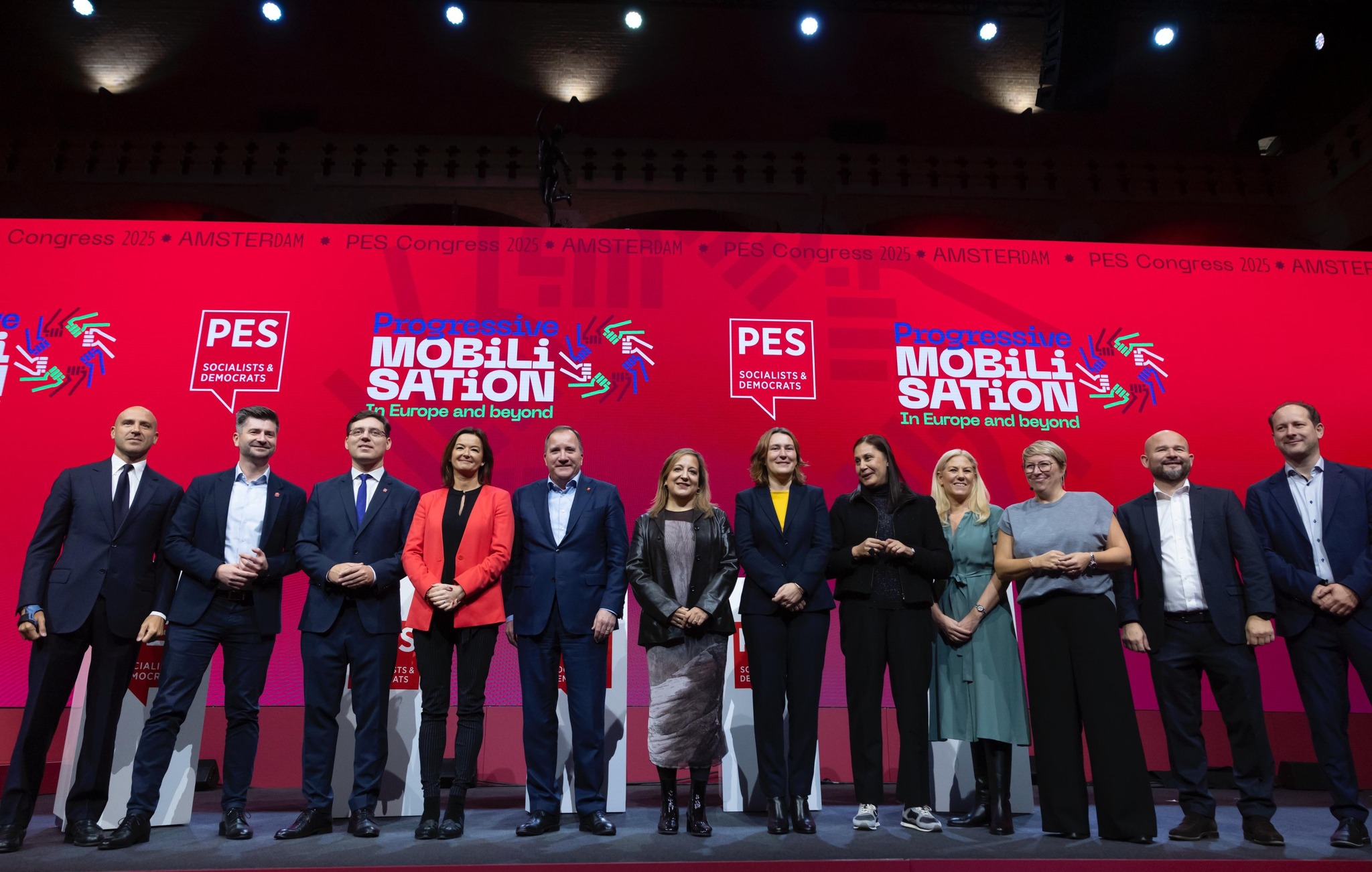 Sorin Grindeanu la Congresul PES din Amsterdam