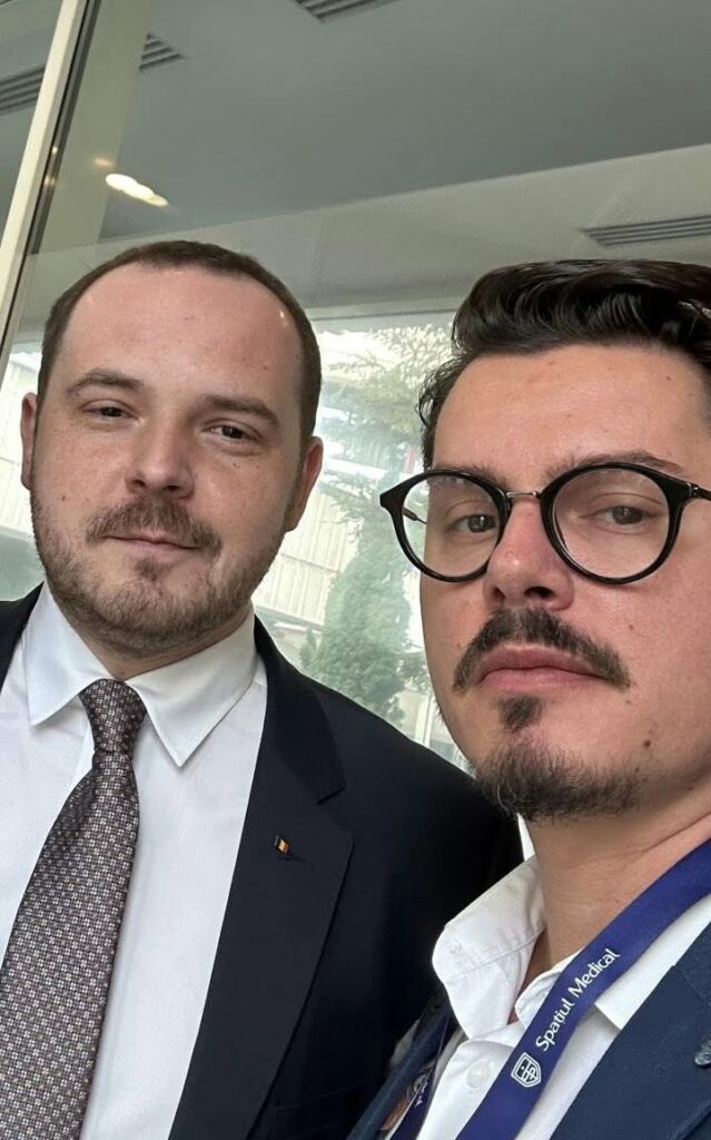 Dr. Răzvan Couți este „Medicul Anului” în cadrul Romanian Healthcare Awards 2025