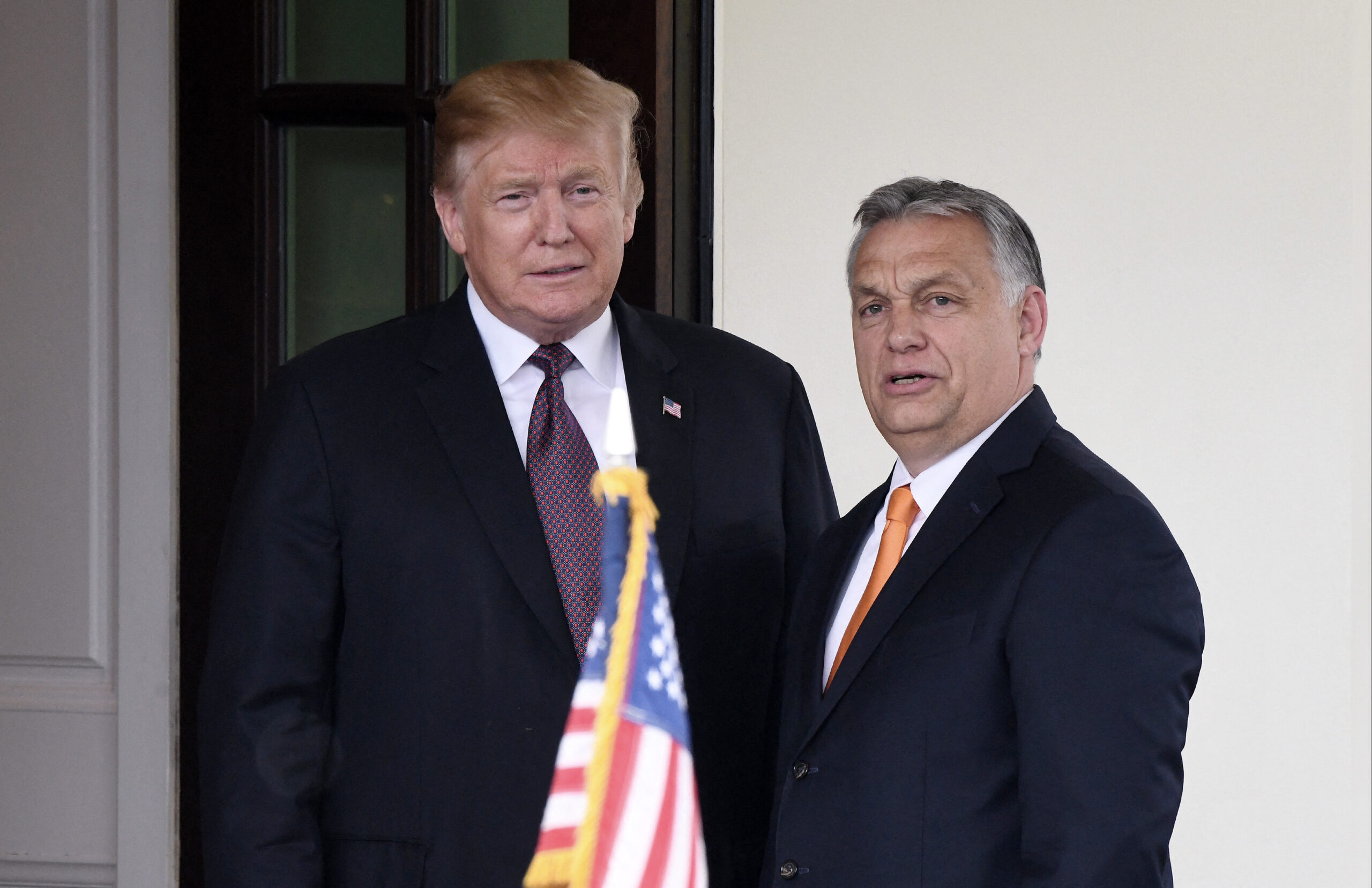 Războiul din Ucraina, ziua 1.347 | Trump spune că Orban a solicitat o scutire de la sancțiunile americane asupra petrolului rusesc /G7 critică atacurile Rusiei asupra energiei, în timp ce Ucraina denunță „terorismul nuclear”
