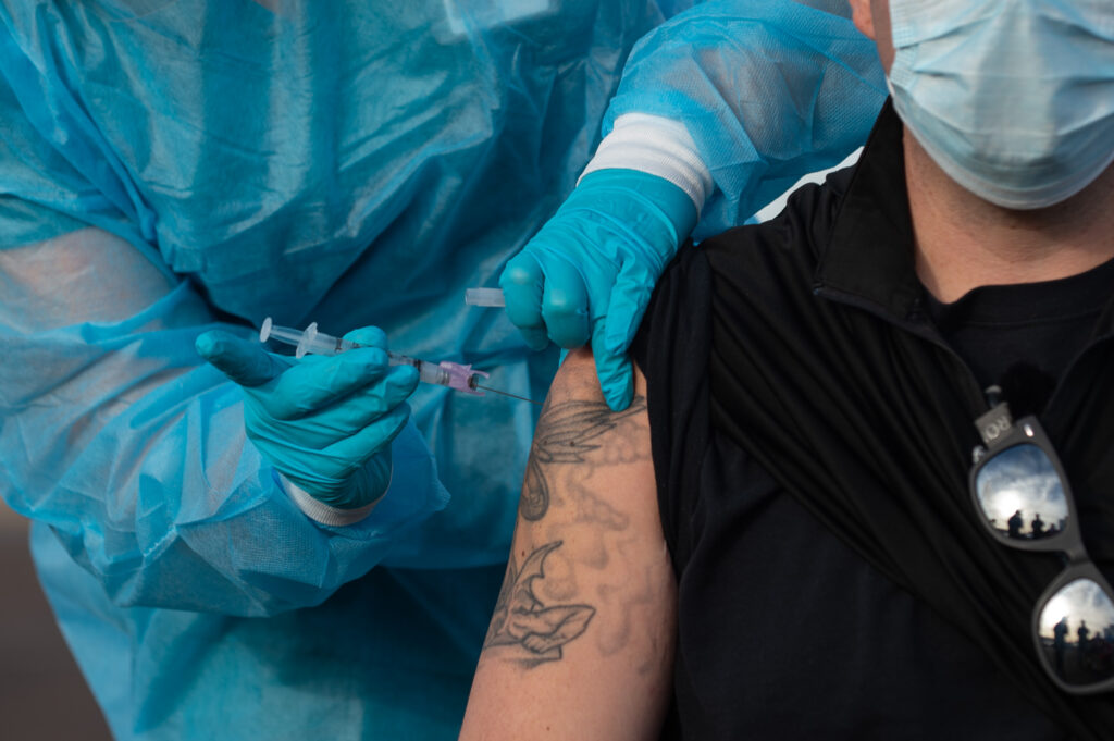 SUA limitează sprijinul pentru vaccinurile COVID-19 și separă dozele combinate împotriva rujeolei