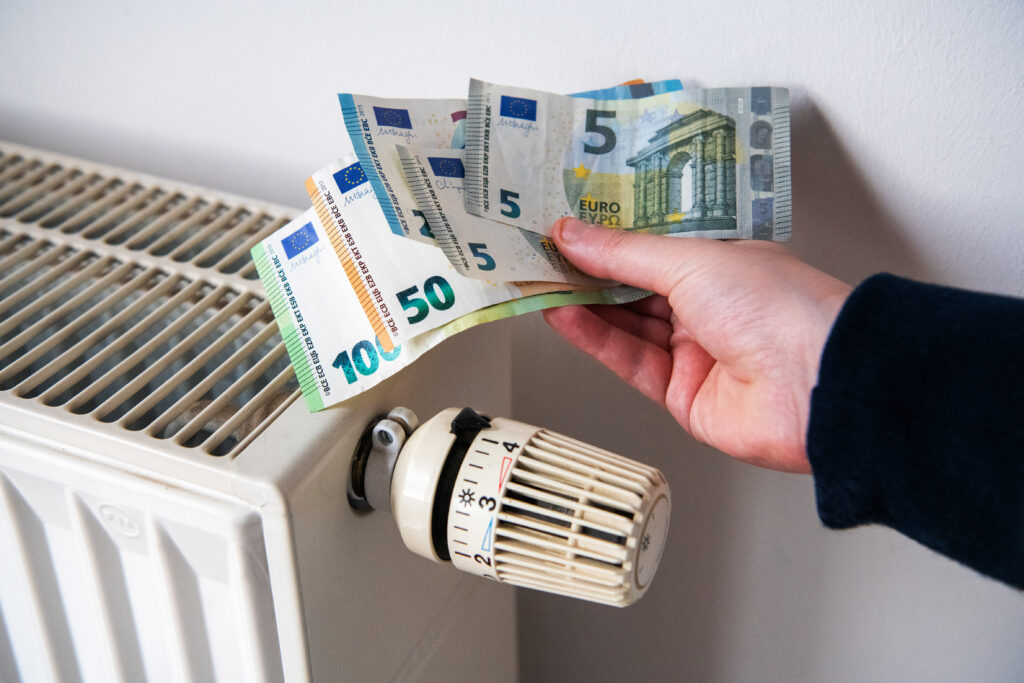 Locul în care riști să iei până la 800 de euro amendă dacă dai drumul la centrală mai devreme