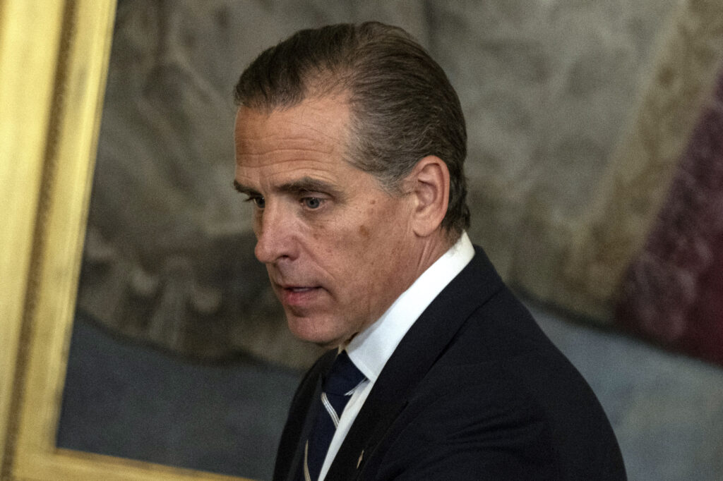 NYT: Hunter Biden, fiul fostului președinte american, implicat într-o tranzacție privind vânzarea terenului din jurul Ambasadei SUA în România