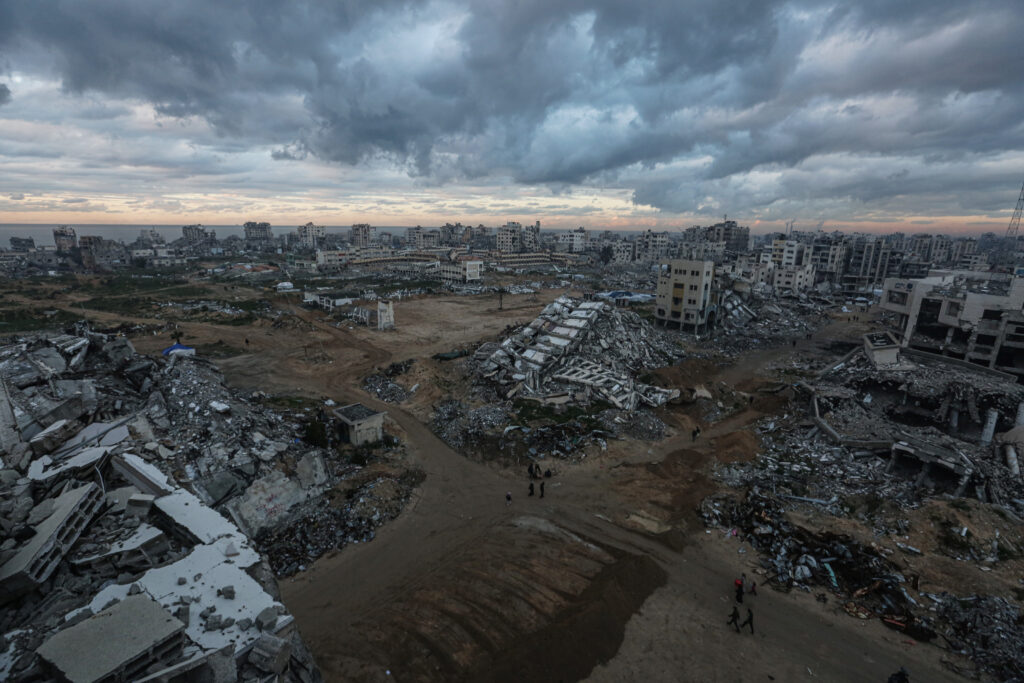 Israel și Hamas vor discuta luni, în Egipt, planul de pace pentru Gaza propus de Trump