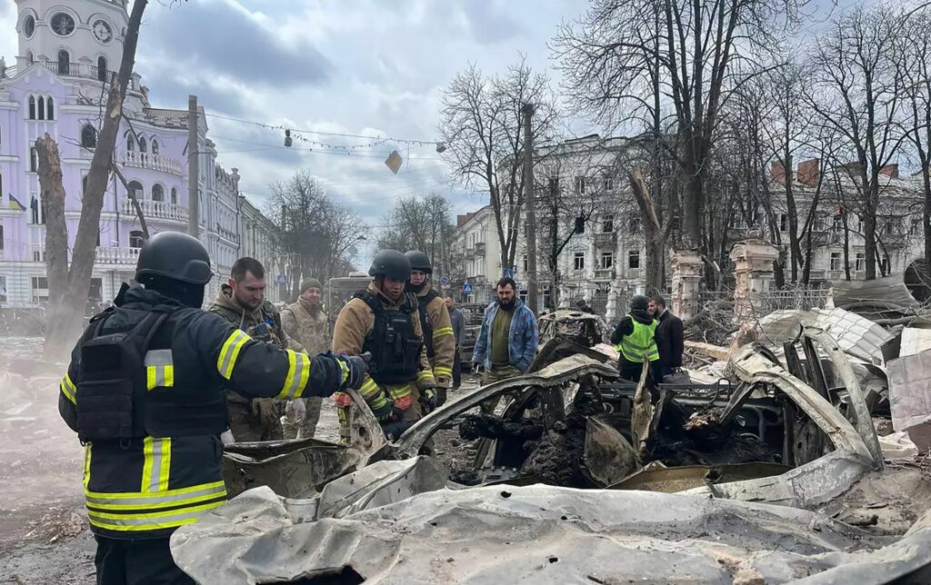 Războiul din Ucraina, ziua 1324. Atac rusesc asupra regiunii Sumî: trei morți și doi răniți / De ce Zelenski a cerut rachete Tomahawk / Un avion de spionaj american a fost observat survolând Kaliningradul