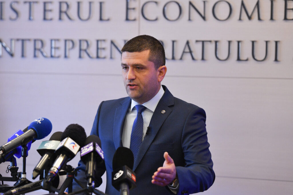 Miruță, în vizită în Coreea de Sud: Discuții de extindere a cooperării în industria de apărare
